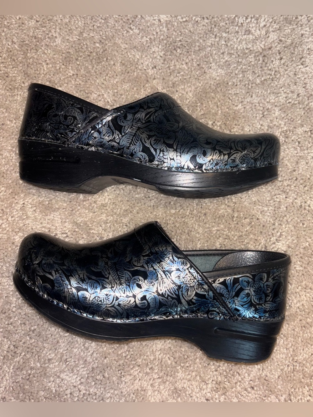 Dansko Professional Floral Tooled Blue Metallic Leather Clogs Nursing Work 39